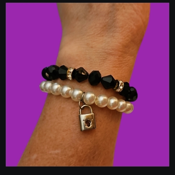 5/$25 Set of Two Monochrome Beaded Stretch Bracelets - Picture 1 of 5